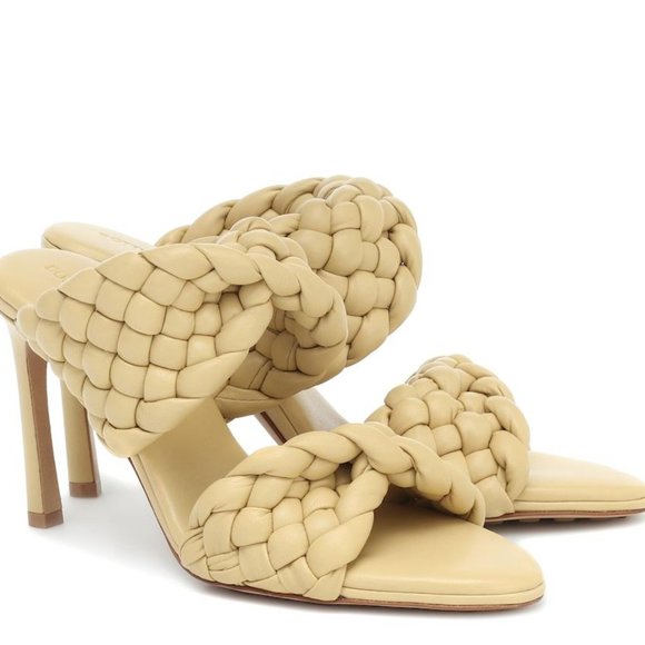 BOTTEGA VENETA Curve Leather Sandals yellow Braided Mules